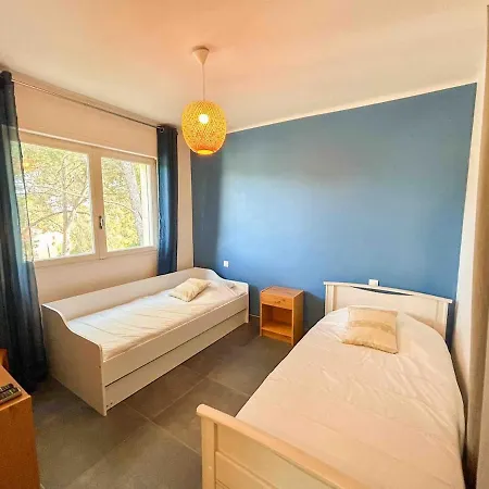Apartment T3 Avec Garage Proche Centre *